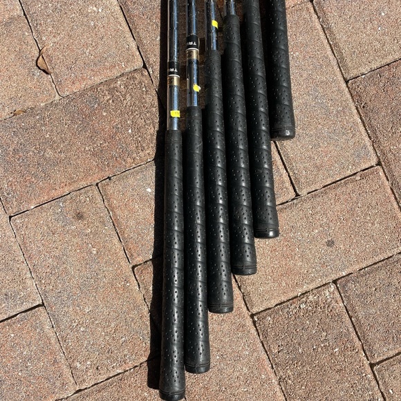 Titleist DCI 7 Pc Iron Set In Right Handed - Picture 6 of 12